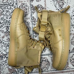 Nike Womens Air Force 1 Mid - Gold/Tan
